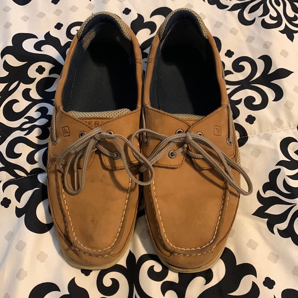 Big boy Sperry size 7